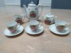 Ancien service à café en porcelaine pour poupées., Enlèvement, Comme neuf, Porcelaine