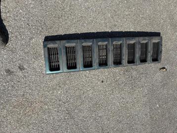Jeep grand Cherokee grill  beschikbaar voor biedingen