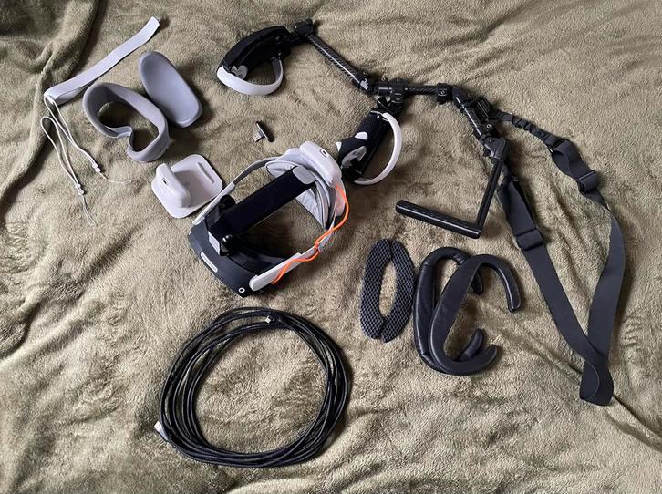 Pico 4 VR 128Gb, Games en Spelcomputers, Virtual Reality, Zo goed als nieuw, Overige platformen, VR-bril, Ophalen