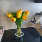 Tulpen met vaas, Ophalen of Verzenden, Zo goed als nieuw