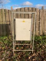 Werfkast te koop, Doe-het-zelf en Bouw, Elektriciteit en Kabels, Ophalen, Gebruikt, Overige typen