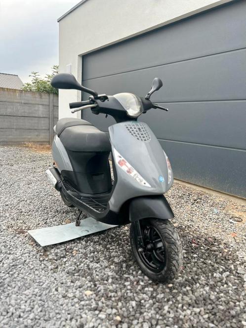 Piaggio zip 2t 50 cc, Fietsen en Brommers, Scooters | Piaggio, Ophalen