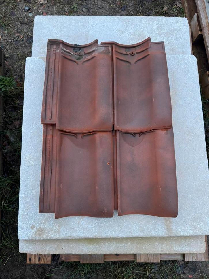 Dakpannen (Heel veel stuks beschikbaar), Doe-het-zelf en Bouw, Dakpannen en Dakbedekking, Gebruikt, Dakpannen, Steen of Klei, Rood