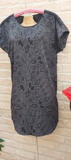 Kleedje maat m vila, Kleding | Dames, Jurken, Maat 38/40 (M), Overige kleuren, Vila, Ophalen of Verzenden