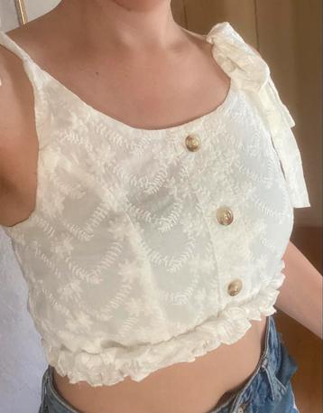 Crop top van Exquiss’s beschikbaar voor biedingen