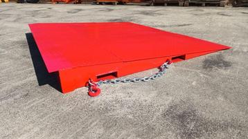 Onbekend container ramp (bj 2023) beschikbaar voor biedingen