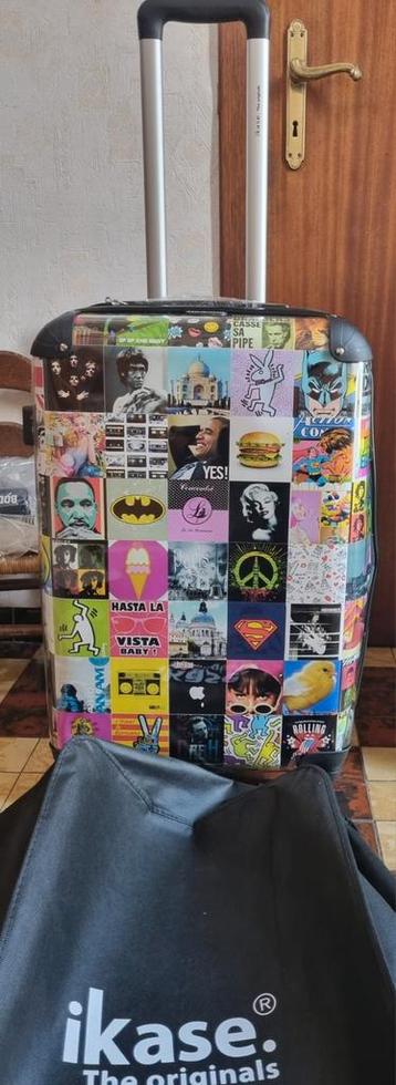 ikase pop art 53 liter valies reiskoffer beschikbaar voor biedingen