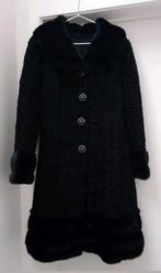 Vintage Zwarte mantel/winterjas astrakan, Ophalen of Verzenden, Zo goed als nieuw, Maat 38/40 (M)