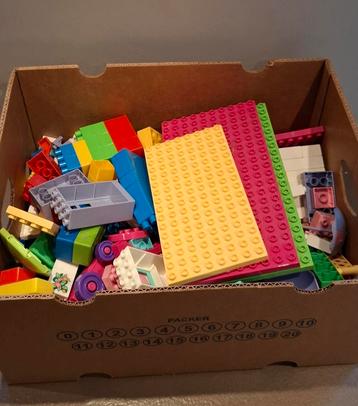 Doos blokken platen hello kitty € 25 beschikbaar voor biedingen