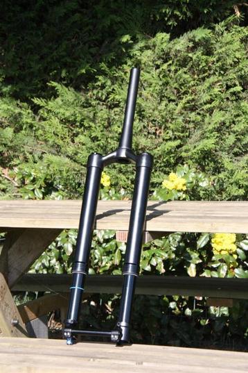 MTB vork Upside down / Reverse beschikbaar voor biedingen