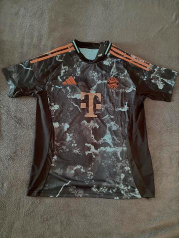 Vareuse de foot Bayern taille M, Enlèvement ou Envoi, Comme neuf