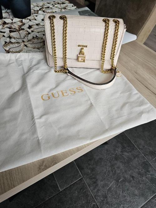 Handtas GUESS, Handtassen en Accessoires, Tassen | Damestassen, Zo goed als nieuw, Handtas, Roze, Ophalen