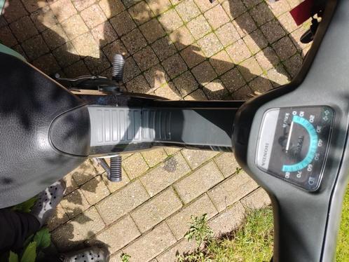 Walaroo, Fietsen en Brommers, Snorfietsen en Snorscooters, Ophalen