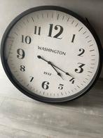 Horloge vintage neuve avec bord façon cuir  70 cm de diametr, Comme neuf