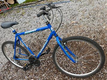 Vélo VTT Rocky bleu (120-160cm) 