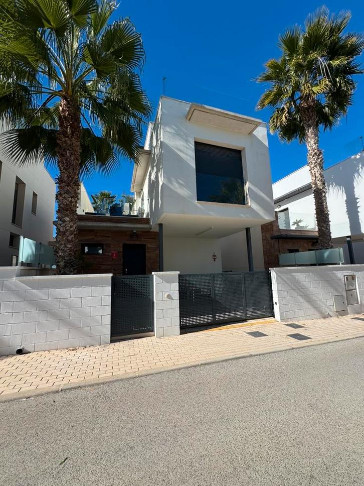 Villa in lomas de cabo roig, orihuela costa, Immo, Buitenverblijven te koop