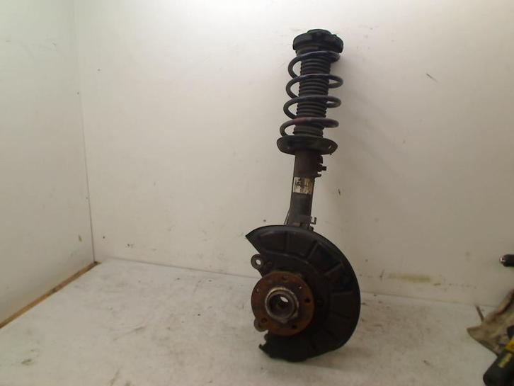 VEERPOOT LINKS VOOR Volkswagen Beetle (16AB) (5C0407255), Auto-onderdelen, Ophanging en Onderstel, Volkswagen, Gebruikt