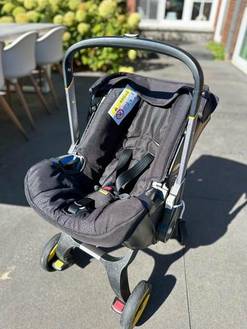 Doona autostoel/kinderwagen + 2 isofixen beschikbaar voor biedingen
