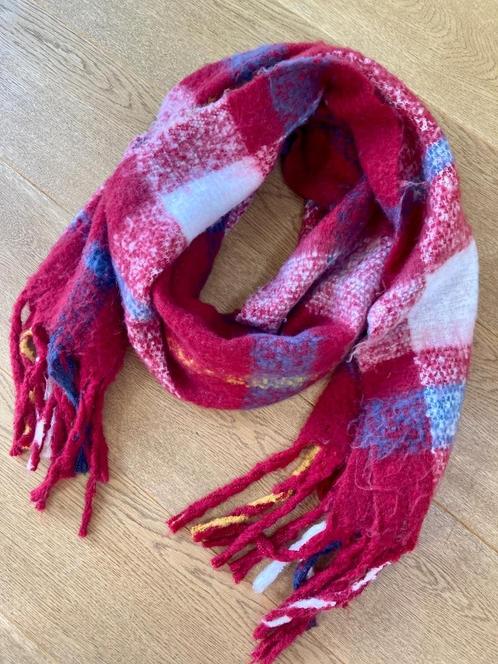 Écharpe Mango rouge à carreaux, Kleding | Dames, Mutsen, Sjaals en Handschoenen, Nieuw, Sjaal, Maat 36 (S), Ophalen