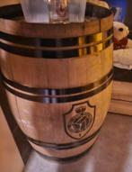 Wijn ton met initialen R.A.F.C ANTWERP, Huis en Inrichting, Ophalen