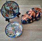 Kat en 2 bordjes handgeschilderd  geen schade ,ophalen, Ophalen
