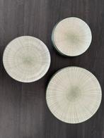 18-delige serviesset: 6 soep-, 6 grote en 6 kleine borden, Huis en Inrichting, Keuken | Servies, Ophalen, Zo goed als nieuw, Bord(en)