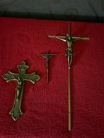3 kruisbeelden, Antiek en Kunst, Antiek | Religieuze voorwerpen, Ophalen