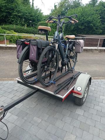 Remorque pour 4 vélos, Autos : Divers, Remorques, Enlèvement, Comme neuf