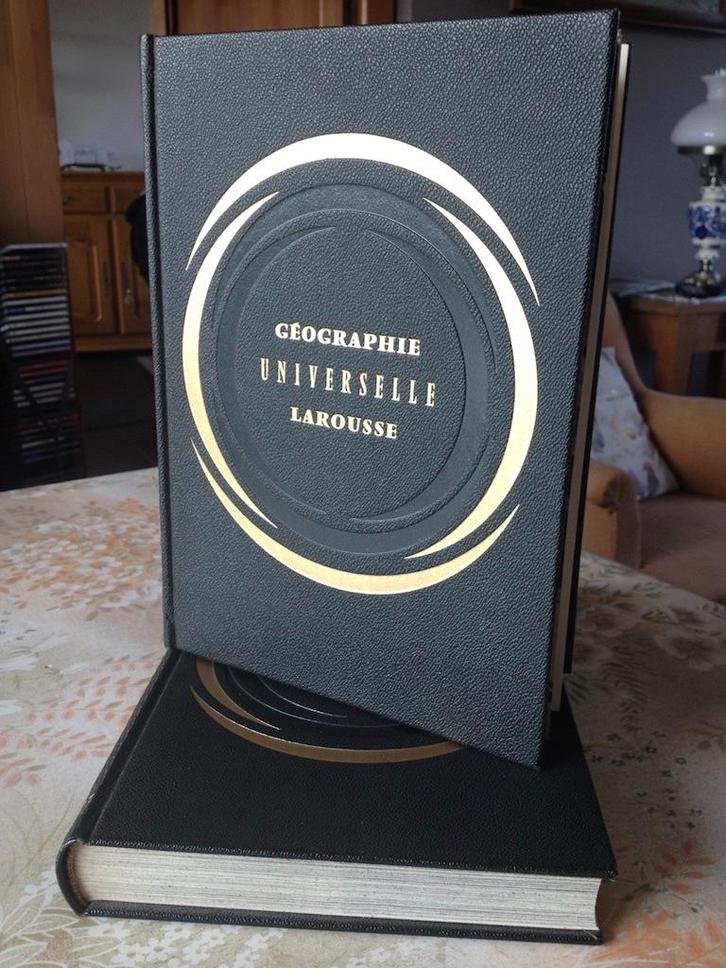 Larousse universele geografie, Boeken, Encyclopedieën, Zo goed als nieuw, Complete serie, Overige onderwerpen, Ophalen of Verzenden