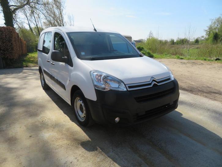 Citroën Berlingo 1.6 BlueHDi CLUB - 180.458km - 09/2018 - €6, Auto's, Bestelwagens en Lichte vracht, Bedrijf, Te koop, ABS, Airbags