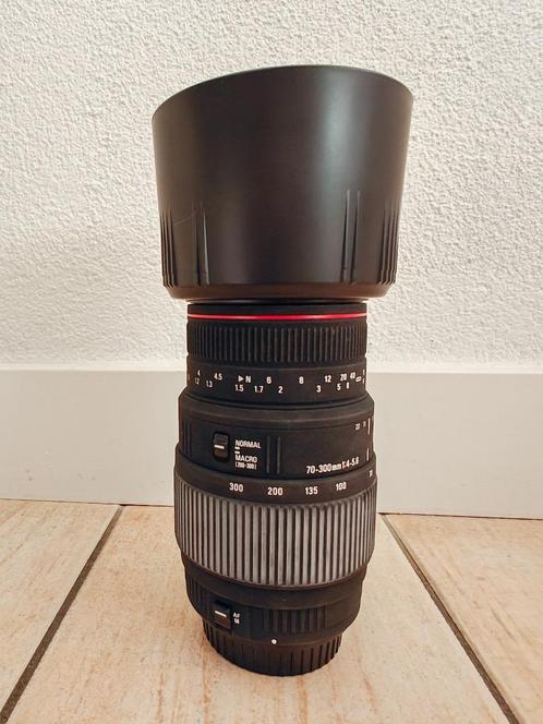 Mooie Sigma 70-300mm f/4-5.6 APO DG Macro telelens Canon EF, Audio, Tv en Foto, Foto | Lenzen en Objectieven, Zo goed als nieuw