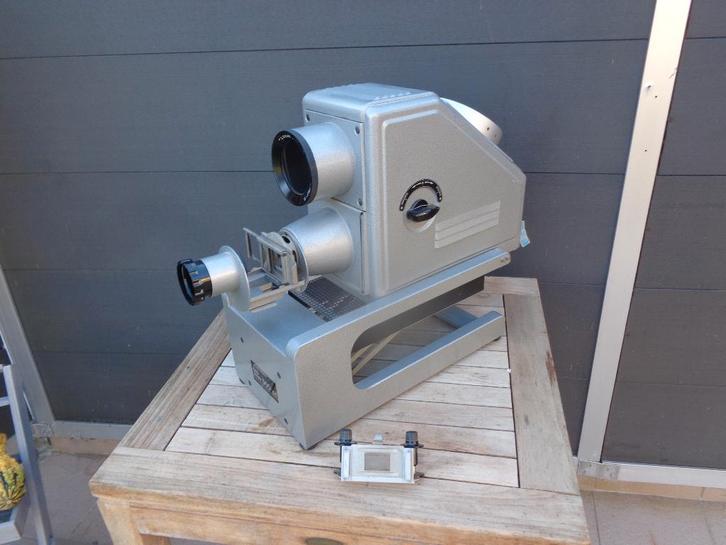 projector  -   moliverno neo solex, Verzamelen, Film en Tv, Ophalen of Verzenden