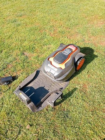 Worx, Tuin en Terras, Robotmaaiers, Ophalen of Verzenden, Zo goed als nieuw