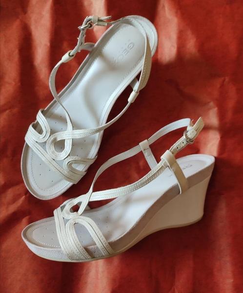 Sandalen Geox, schoenmaat 39, Kleding | Dames, Schoenen, Gedragen, Sandalen of Muiltjes, Beige, Ophalen of Verzenden