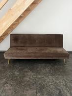 Slaap/bank in suede look in taupe kleur met gouden pootjes, Ophalen, Zo goed als nieuw