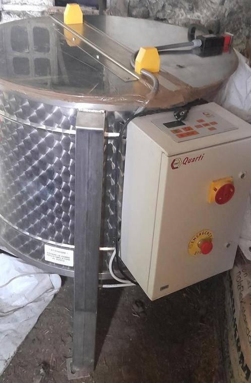 Apiculture Vends Extracteur miel radiaire Quarti élec. Inox, Dieren en Toebehoren, Overige Dieren-accessoires, Gebruikt, Ophalen