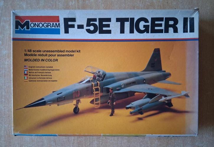 F-5E Tiger 2, Monogram 1/48, Hobby en Vrije tijd, Modelbouw | Vliegtuigen en Helikopters, Nieuw, Vliegtuig, Groter dan 1:72, Overige merken
