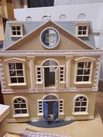 Sylvanian Families Hotel + veel accessoires, Kinderen en Baby's, Speelgoed | Poppenhuizen, Ophalen, Zo goed als nieuw, Poppenhuis