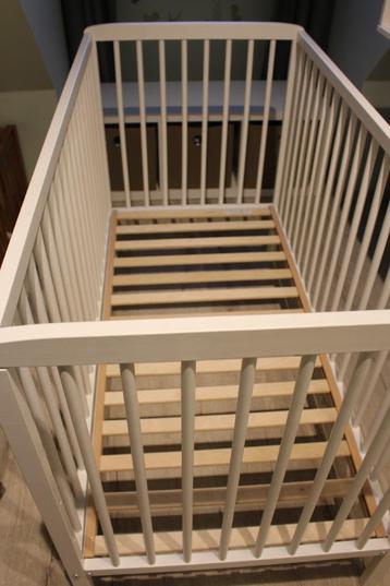 Babybed met matras 60x120 beschikbaar voor biedingen
