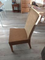 Chaises, Enlèvement