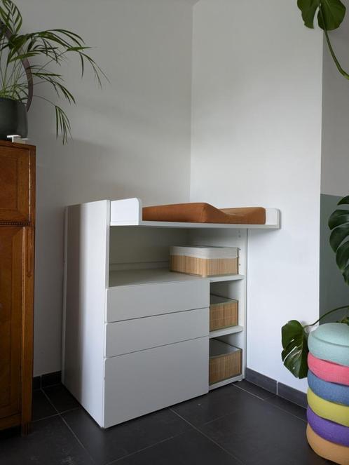 Verzorgtafel Smastad Ikea, Kinderen en Baby's, Kinderkamer | Commodes en Kasten, Zo goed als nieuw, Commode, 90 tot 105 cm, 75 tot 100 cm