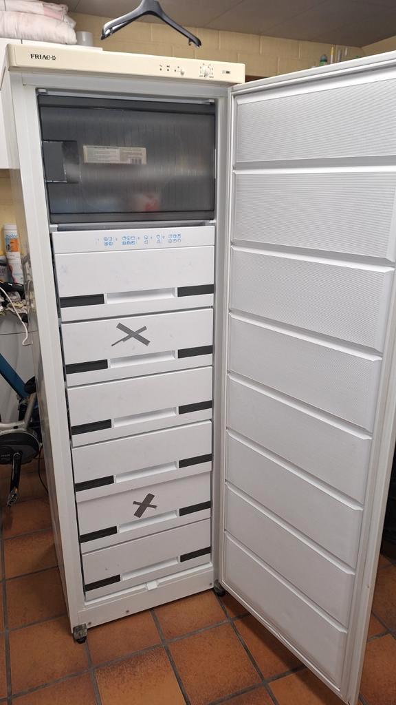CONGÉLATEUR À TIROIRS FRIAC FRUL 3303 ; 330 L brut ; 290 L, Electroménager, Congélateurs, Utilisé, Autoportant, Congélateur, Congélateur