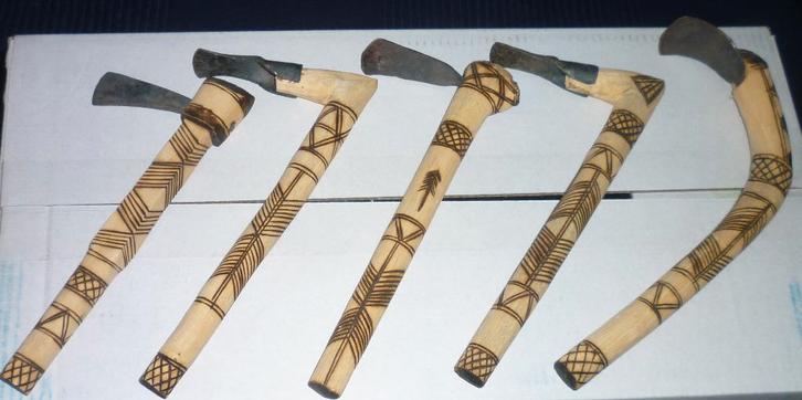 Lot de 5 outils agricoles traditionnels du Burkina Faso, Collections, Collections complètes & Collections, Enlèvement ou Envoi