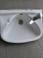 Kleine lavabo, Enlèvement