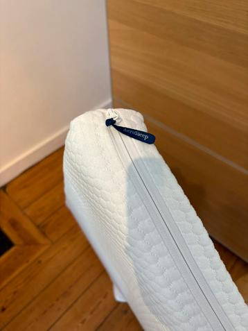 matelas 60x120 et oreiller aerosleep beschikbaar voor biedingen