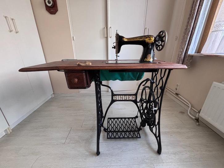 Antieke Singer Naaimachine met Gebruiksaanwijzing, Hobby en Vrije tijd, Naaimachines en Toebehoren, Gebruikt, Naaimachine, Singer