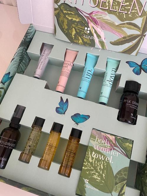 RainPharma Jungle beauty adventure box, Bijoux, Sacs & Beauté, Beauté | Soins du corps, Neuf, Baignoire & Douche, Enlèvement ou Envoi