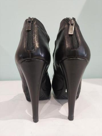 592C* ALBANO prachtige zwarte leren pumps (40) beschikbaar voor biedingen