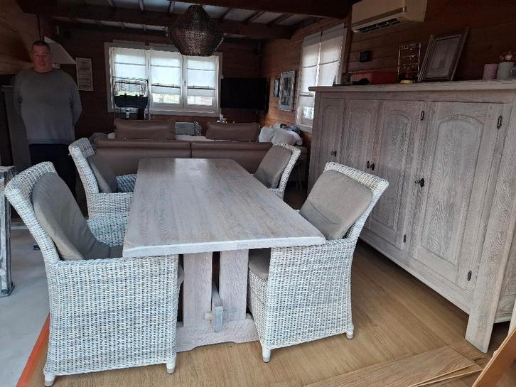 tafel met bijpassende zetels en kussen, tv kast, barkast, Huis en Inrichting, Kasten |Televisiemeubels, Zo goed als nieuw, Eikenhout