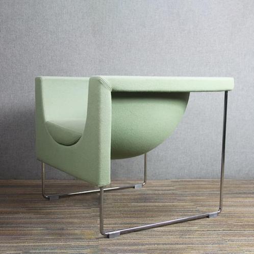 STUA Nube design Lounge Chair, Huis en Inrichting, Fauteuils, Gebruikt, Metaal, Stof, 75 tot 100 cm, Minder dan 75 cm, Ophalen